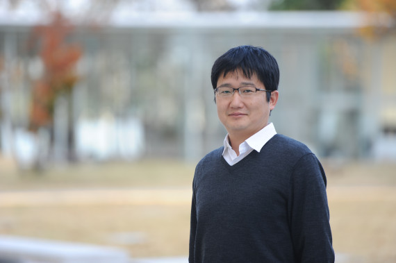 Associate Professor Seiji Nakagame